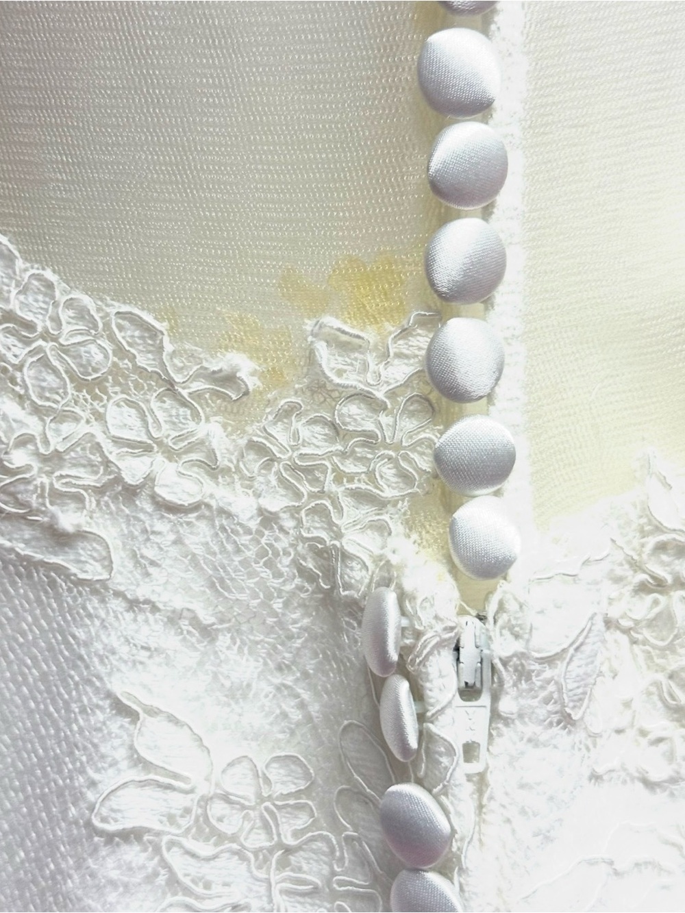 Elegant DaVinci Ivory Lace Bridal Gown with Three-Quarter Sleeves - Picture 11 of 12